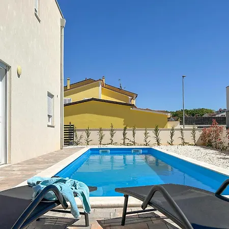 Gorgeous In Stancija Vergotini Holiday home Porec