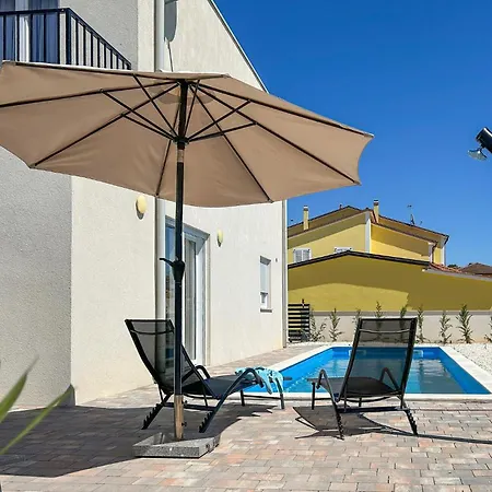 Holiday home Gorgeous In Stancija Vergotini Porec